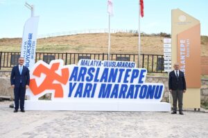 baskan-er-arslantepe-yari-maratonu-malatyanin_56e11e59b0_amp
