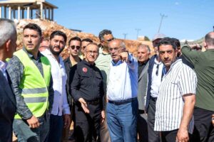 baskan-er-dogansehir-de-deprem-konutlarini-19959474_amp