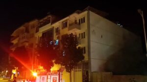malatya-da-apartman-catisinda-gocuk-19930604_amp
