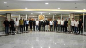 baskan-sadikoglu-genc-girisimcilerle-bir-aray-20007462_amp